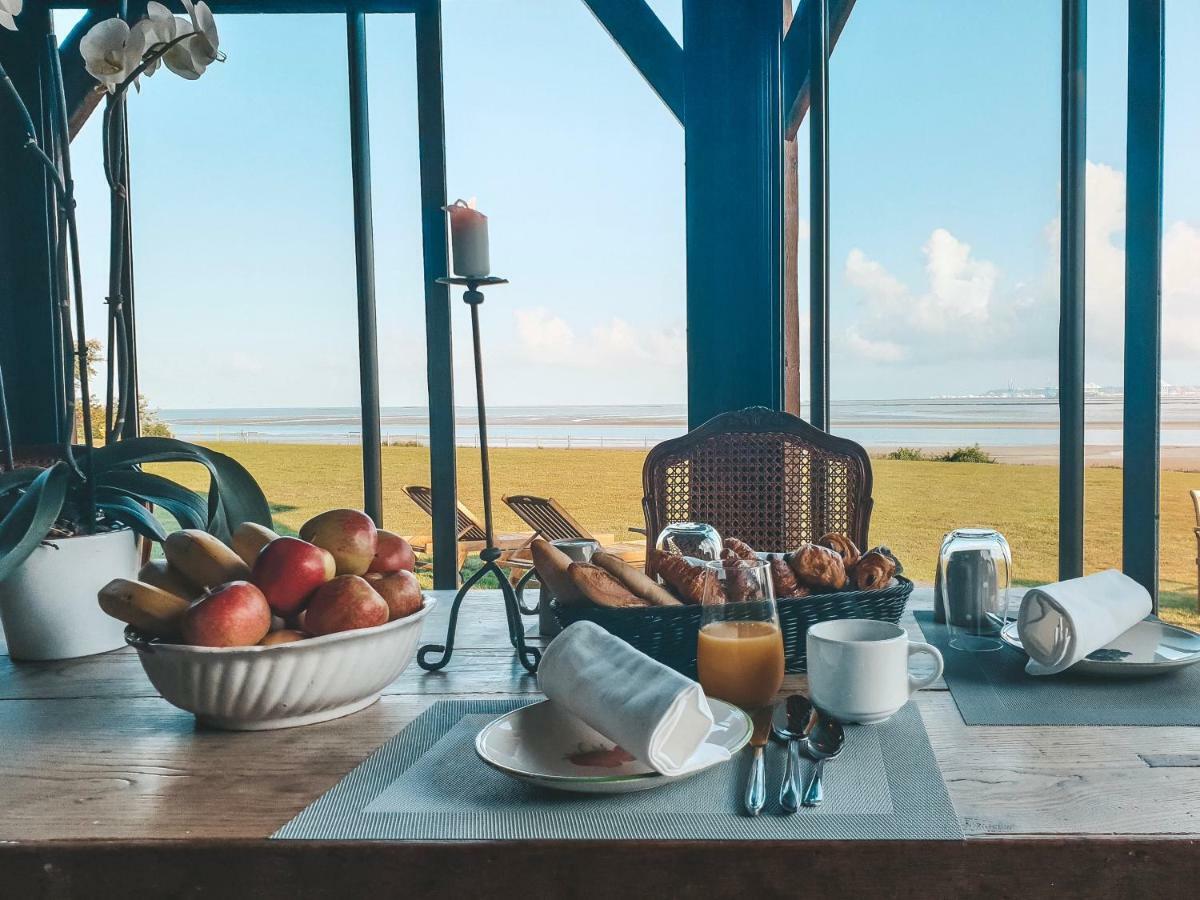 "La Girelle, Bord De Mer" Bed and Breakfast Ονφλέρ Εξωτερικό φωτογραφία